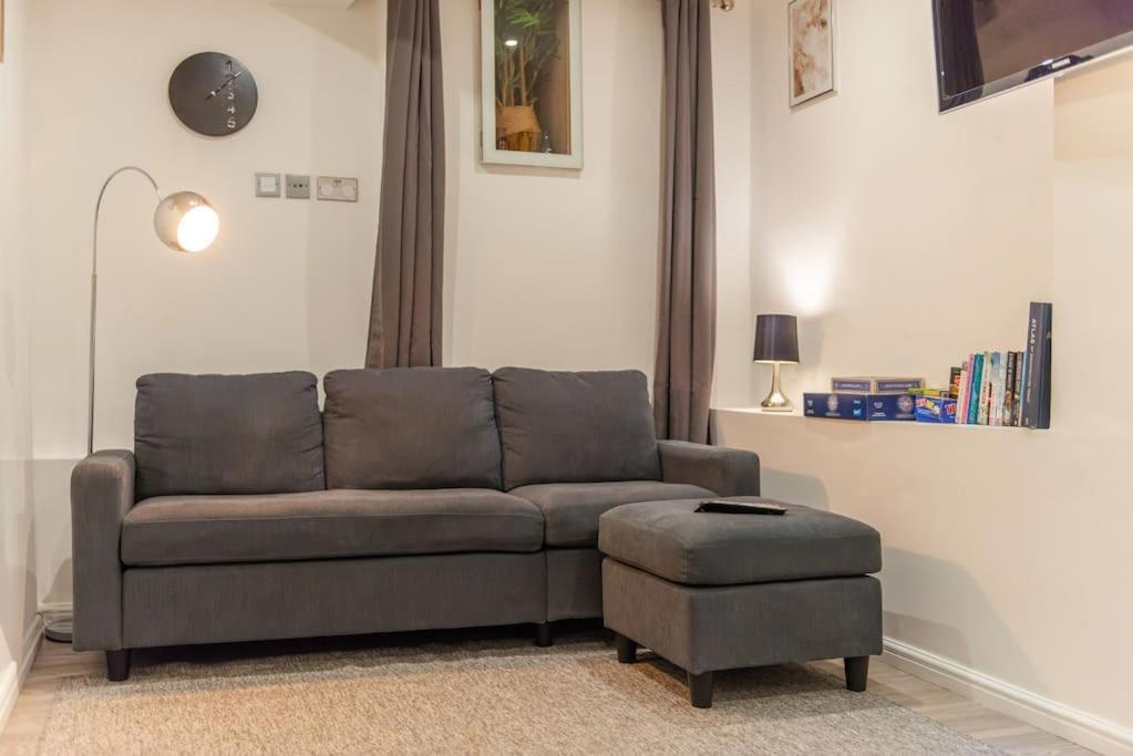 Appartamento Spacious And Modern Duplex With Garden Londra